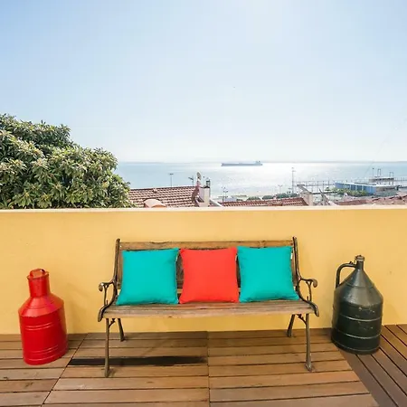 Spectacular Terrace View Of Tagus