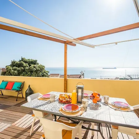 Spectacular Terrace View Of Tagus Appartement *